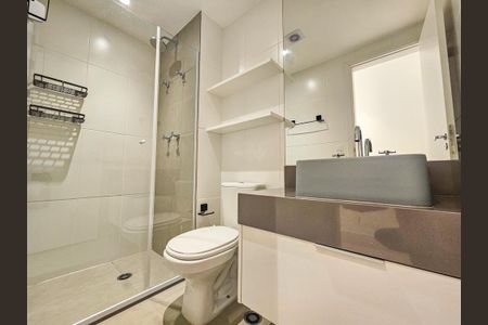 Apartamento para alugar com 66m², 2 quartos e 2 vagas Apartamento para alugar com 66m², 2 quartos e 2 vagasBanheiro social