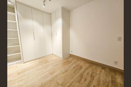Suite de apartamento para alugar com 2 quartos, 66m² em Santo Amaro, São Paulo