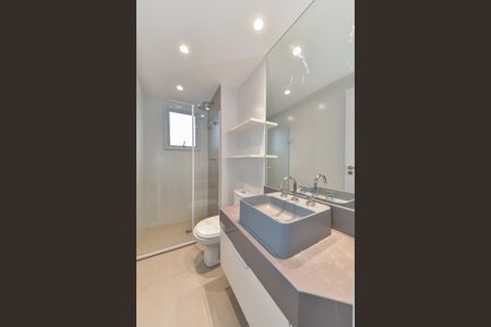 Apartamento para alugar com 66m², 2 quartos e 1 vaga Apartamento para alugar com 66m², 2 quartos e 1 vagaBanheiro da Suíte