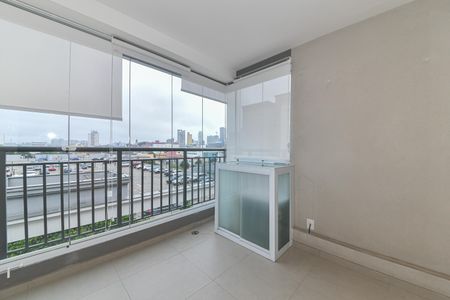 Apartamento para alugar com 66m², 2 quartos e 1 vaga Apartamento para alugar com 66m², 2 quartos e 1 vagaVaranda