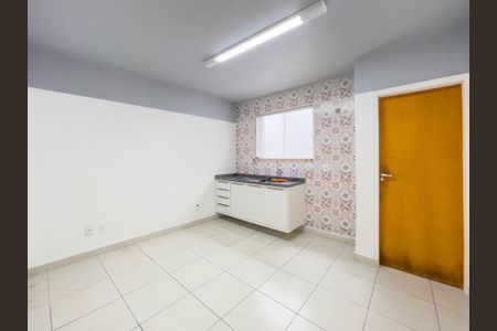 Casa à venda com 120m², 2 quartos e sem vaga Casa à venda com 120m², 2 quartos e sem vagaCozinha