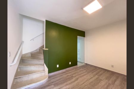 Sala de casa à venda com 2 quartos, 120m² em Vila Dom Pedro I, São Paulo