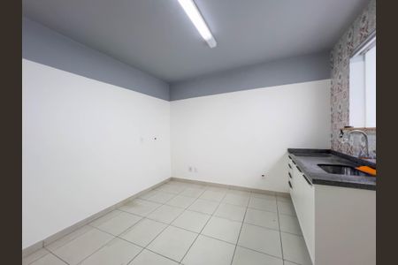 Casa à venda com 120m², 2 quartos e sem vaga Casa à venda com 120m², 2 quartos e sem vagaCozinha
