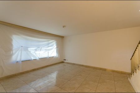 Sala de casa para alugar com 5 quartos, 232m² em Chácara Inglesa, São Paulo