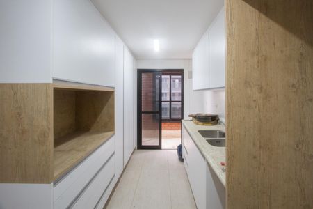 Apartamento à venda com 180m², 3 quartos e 3 vagasCozinha