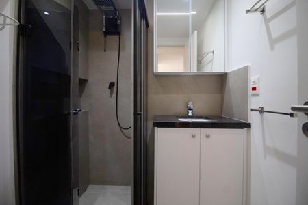 Apartamento para alugar com 50m², 2 quartos e 1 vaga Apartamento para alugar com 50m², 2 quartos e 1 vagaBanheiro social