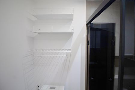 Apartamento para alugar com 50m², 2 quartos e 1 vaga Apartamento para alugar com 50m², 2 quartos e 1 vagaBanheiro social