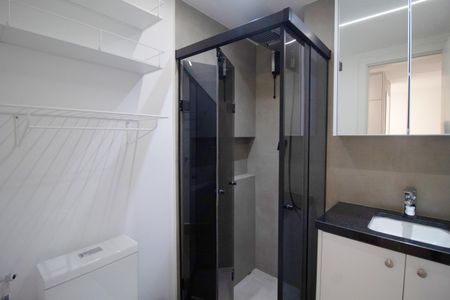 Apartamento para alugar com 50m², 2 quartos e 1 vaga Apartamento para alugar com 50m², 2 quartos e 1 vagaBanheiro social