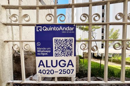 Studio para alugar com 30m², 1 quarto e sem vaga Studio para alugar com 30m², 1 quarto e sem vagaPlaca