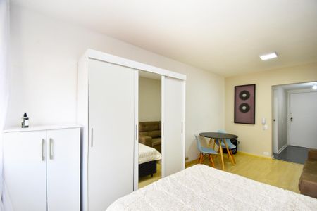 Studio para alugar com 30m², 1 quarto e sem vaga Studio para alugar com 30m², 1 quarto e sem vagaStudio