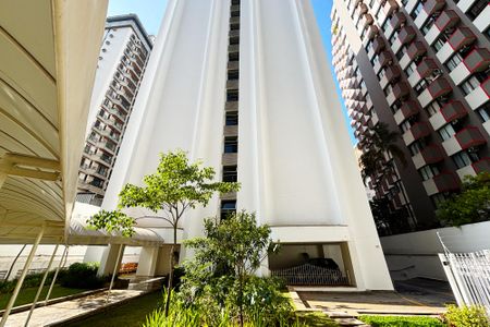 Studio para alugar com 30m², 1 quarto e sem vaga Studio para alugar com 30m², 1 quarto e sem vagaFachada