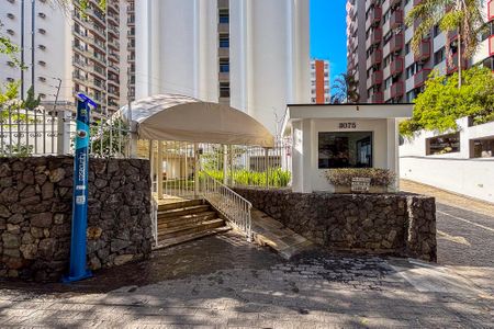 Studio para alugar com 30m², 1 quarto e sem vaga Studio para alugar com 30m², 1 quarto e sem vagaFachada