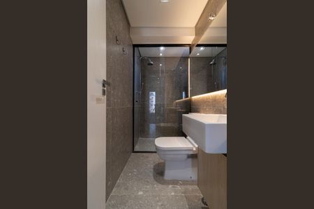 Apartamento à venda com 82m², 2 quartos e 1 vaga Apartamento à venda com 82m², 2 quartos e 1 vagaBanheiro Social