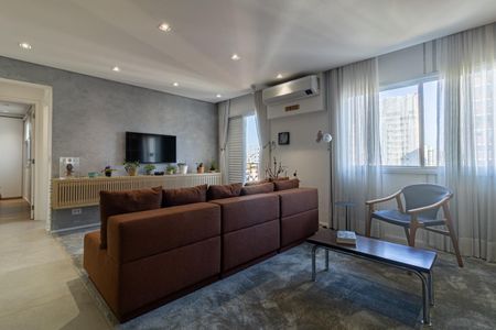 Apartamento à venda com 82m², 2 quartos e 1 vaga Apartamento à venda com 82m², 2 quartos e 1 vagaSala