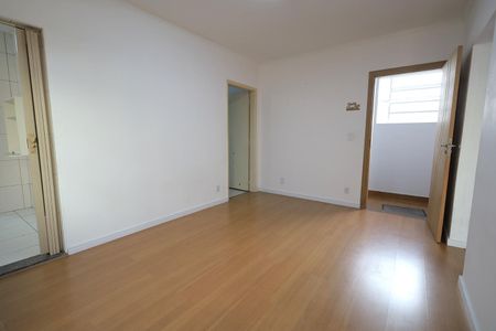 Apartamento à venda com 76m², 2 quartos e sem vagaSala
