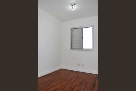 Apartamento à venda com 68m², 3 quartos e 1 vaga Apartamento à venda com 68m², 3 quartos e 1 vagaQuarto 02