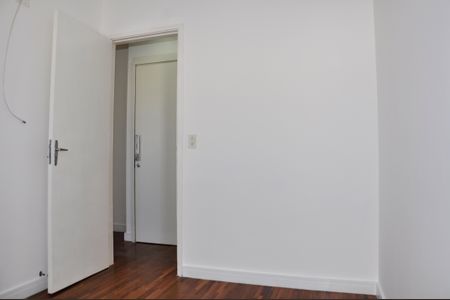 Apartamento à venda com 68m², 3 quartos e 1 vaga Apartamento à venda com 68m², 3 quartos e 1 vagaQuarto 02