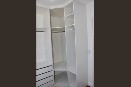 Apartamento à venda com 68m², 3 quartos e 1 vaga Apartamento à venda com 68m², 3 quartos e 1 vaga Quarto 03 - Closet