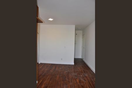 Apartamento à venda com 68m², 3 quartos e 1 vaga Apartamento à venda com 68m², 3 quartos e 1 vagaSala