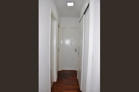 Apartamento à venda com 68m², 3 quartos e 1 vaga Apartamento à venda com 68m², 3 quartos e 1 vagaCorredor Quarto