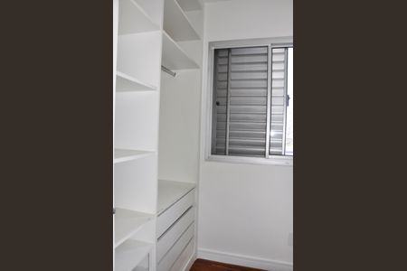 Apartamento à venda com 68m², 3 quartos e 1 vaga Apartamento à venda com 68m², 3 quartos e 1 vagaQuarto 03 - Closet