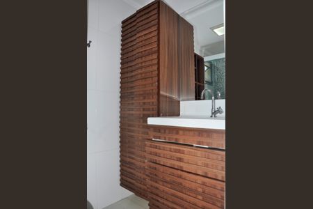 Apartamento à venda com 68m², 3 quartos e 1 vaga Apartamento à venda com 68m², 3 quartos e 1 vagaBanheiro Social