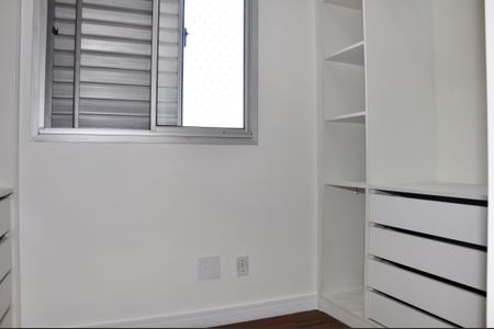 Apartamento à venda com 68m², 3 quartos e 1 vaga Apartamento à venda com 68m², 3 quartos e 1 vagaQuarto 03 - Closet