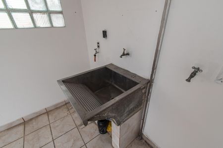 Casa à venda com 220m², 3 quartos e 1 vaga Casa à venda com 220m², 3 quartos e 1 vagaÁrea de serviço