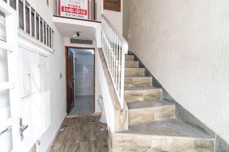 Casa à venda com 220m², 3 quartos e 1 vaga Casa à venda com 220m², 3 quartos e 1 vagaHall de entrada