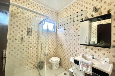 Casa para alugar com 400m², 4 quartos e 2 vagasBanheiro Corredor