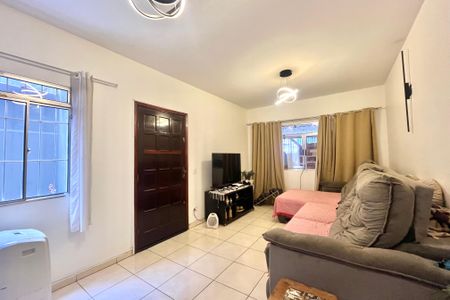 Sala de casa à venda com 4 quartos, 400m² em Vila Campestre, São Paulo