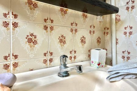 Casa para alugar com 400m², 4 quartos e 2 vagasBanheiro Corredor