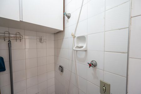 Apartamento para alugar com 98m², 3 quartos e 2 vagasBanheiro de Serviço
