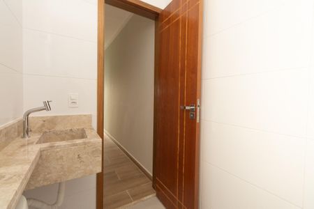 Casa à venda com 100m², 3 quartos e 1 vagaBanheiro 2