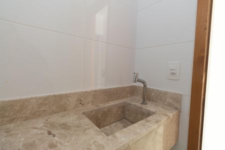 Casa à venda com 100m², 3 quartos e 1 vagaLavabo