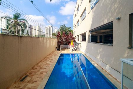 Apartamento para alugar com 114m², 2 quartos e 1 vaga Apartamento para alugar com 114m², 2 quartos e 1 vagaPiscina