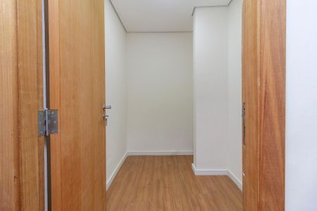 Apartamento para alugar com 114m², 2 quartos e 1 vaga Apartamento para alugar com 114m², 2 quartos e 1 vagaCloset do Quarto