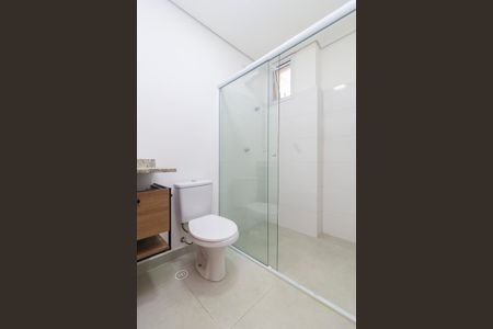 Apartamento para alugar com 114m², 2 quartos e 1 vaga Apartamento para alugar com 114m², 2 quartos e 1 vagaBanheiro social