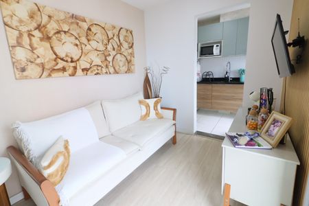 Sala de apartamento à venda com 2 quartos, 50m² em São Pedro, Osasco