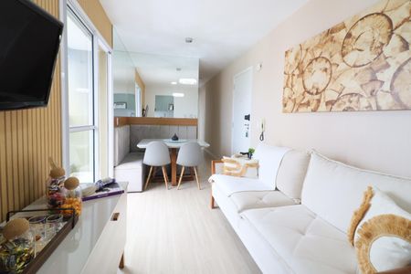 Sala de apartamento à venda com 2 quartos, 50m² em São Pedro, Osasco