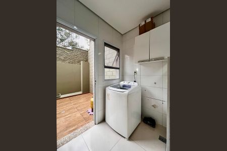 Casa de condomínio à venda com 115m², 3 quartos e 2 vagasÁrea de Serviço