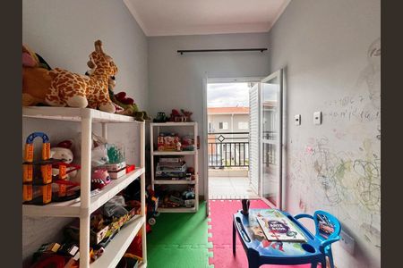 Casa de condomínio à venda com 115m², 3 quartos e 2 vagasQuarto 2