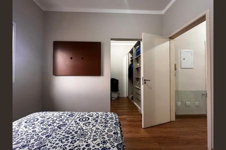 Casa de condomínio à venda com 115m², 3 quartos e 2 vagasSuíte