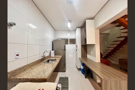 Casa de condomínio à venda com 115m², 3 quartos e 2 vagasCozinha