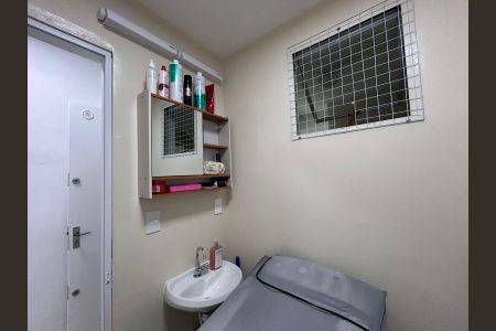 Banheiro de kitnet/studio à venda com 1 quarto, 36m² em Centro, Guarulhos
