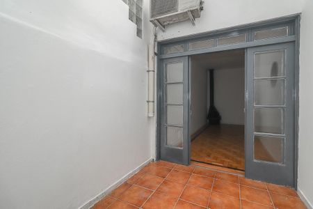Apartamento à venda com 85m², 2 quartos e sem vagaÁrea comum