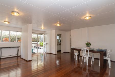 Apartamento para alugar com 65m², 2 quartos e 1 vaga Apartamento para alugar com 65m², 2 quartos e 1 vagaÁrea comum - Salão de festas