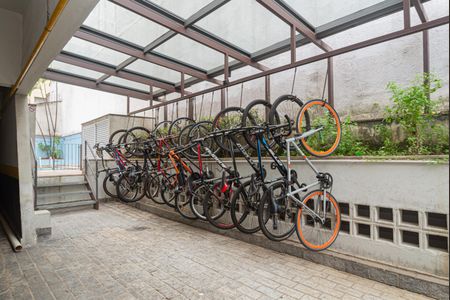 Apartamento para alugar com 65m², 2 quartos e 1 vaga Apartamento para alugar com 65m², 2 quartos e 1 vagaÁrea comum - Bicicletário