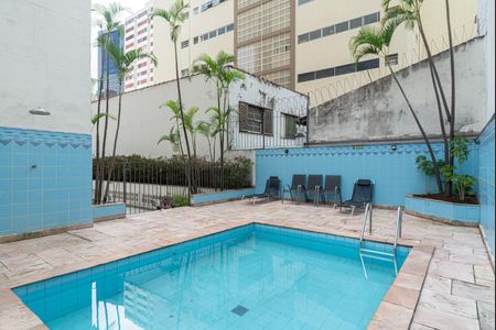 Apartamento para alugar com 65m², 2 quartos e 1 vaga Apartamento para alugar com 65m², 2 quartos e 1 vagaÁrea comum - Piscina