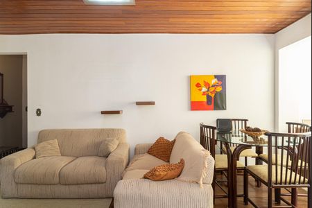 Apartamento para alugar com 65m², 2 quartos e 1 vaga Apartamento para alugar com 65m², 2 quartos e 1 vagaSala